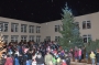 Rozsvícení vánočního stromu přilákalo mnoho lidí